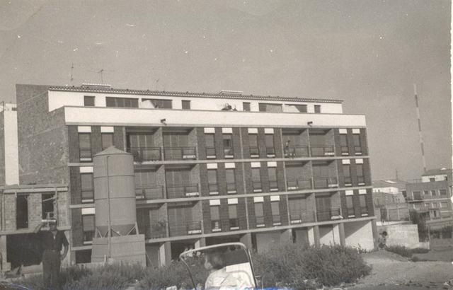 1965. Carrer Ramiro de Maeztu. Fons: Isabel i Angel Pérez