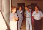 1985.  Visita del president Pujol a l'AV Sant Antoni de Llefià. Fons: Teresa Castan