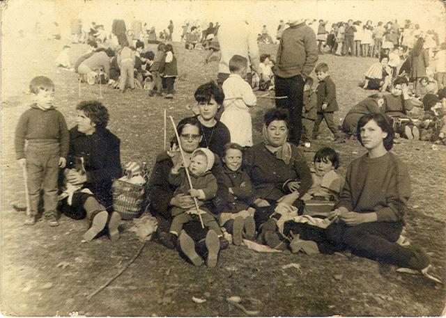 1963.  Enterrament de la sardina. Fons: família López