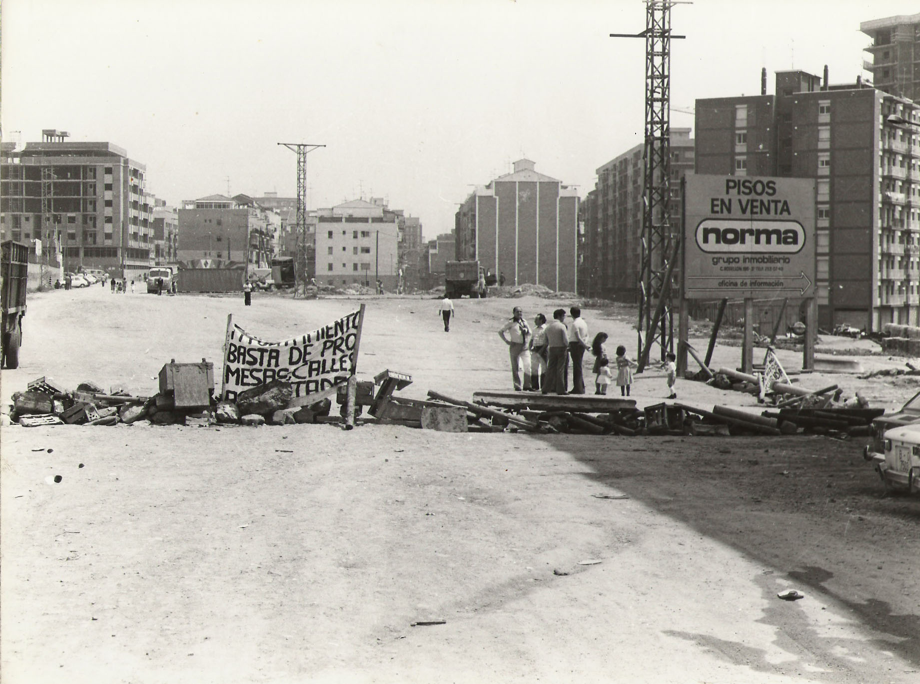 Anys 80. Urbanització dels carrers