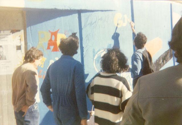 1988.  Mural pl. Trafalgar. Fons: Carol Pérez