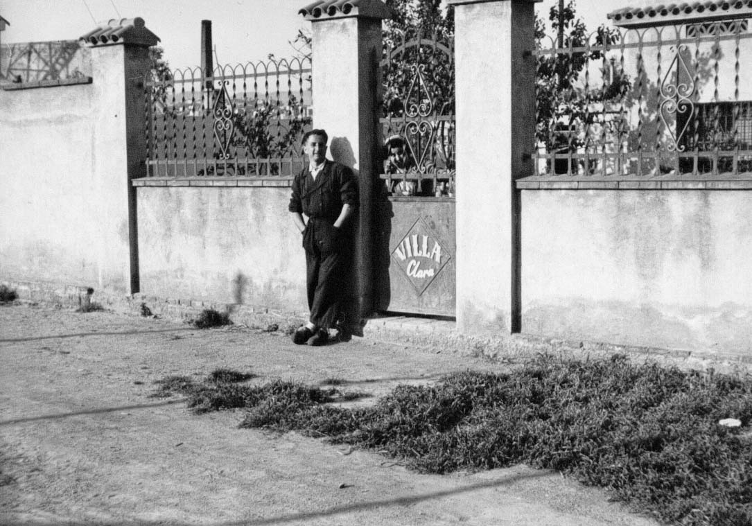 1960.  Carrer Pi i Gilbert.  Fons: Sra. Clarà