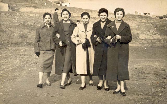 1955. Carrer de Joan Valera. Fons: Amelia Fernández Blanco