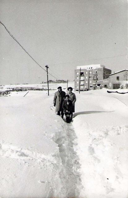 1962.  Plaça Trafalgar. Fons: Paco Prieto