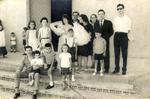 1961.  Porta de la parròquia.  Fons: María López Lupiañez