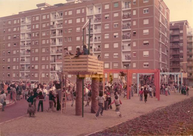 1976 Inaguració pl. les Palmeres