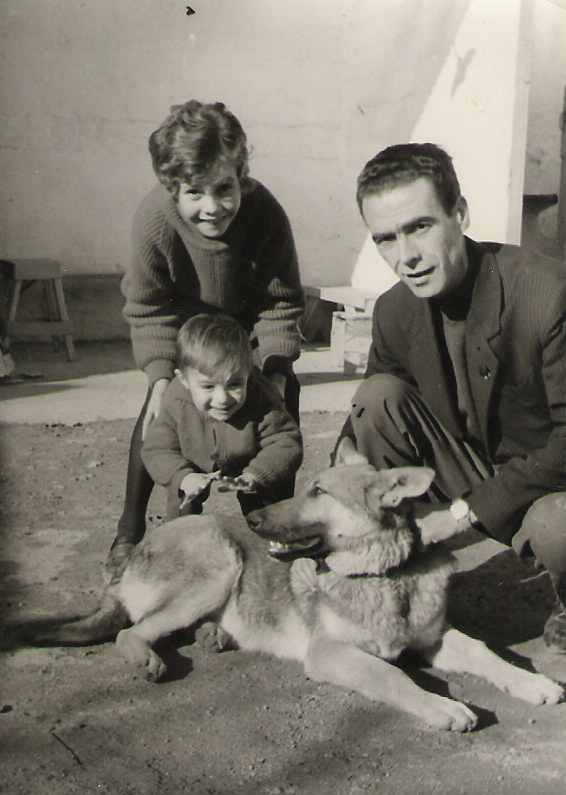 1964.  Carrer Vallès. Fons: Ginesa Zamora Martínez