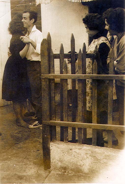 1950. Casa de la famÃ­lia Tudela. Fons Divina Luce Casanovas.